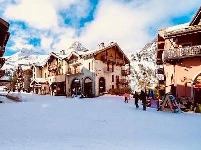 Premium 4 Bed Ski-In & Out Apartment Arc 1950 Les Arcs