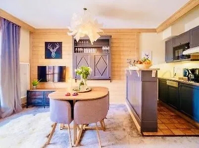 Premium 4 Bed Ski-In & Out Apartment Arc 1950 Les Arcs